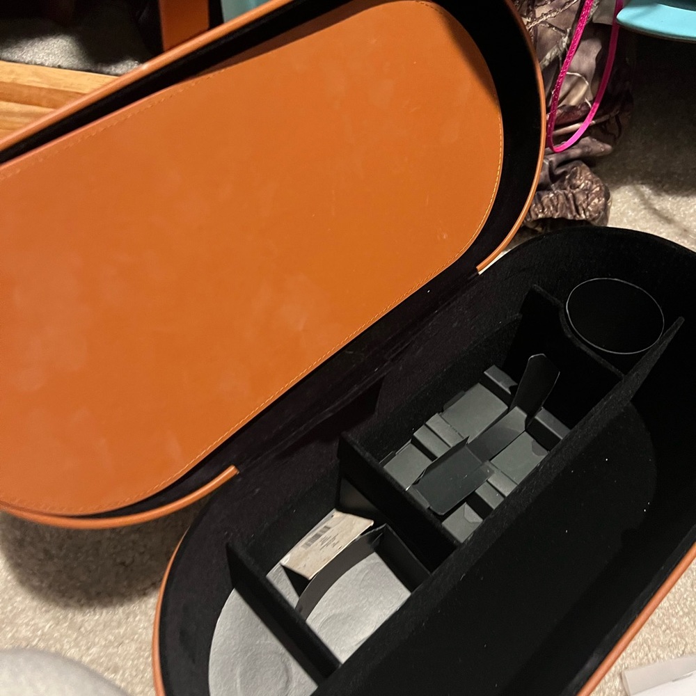 Dyson Airwrap Leather Box View 4